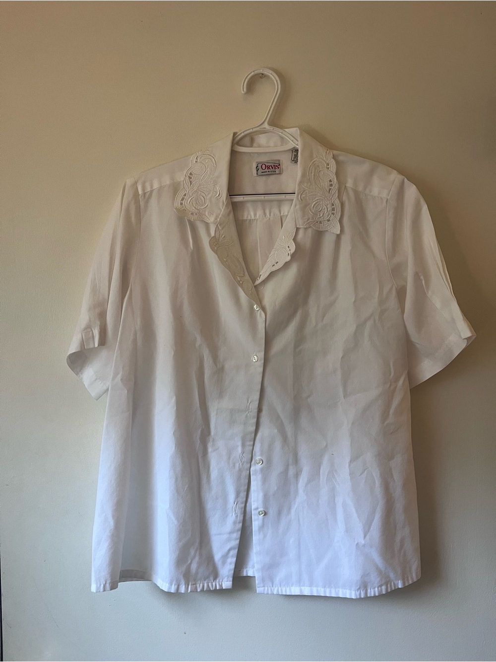 Orvis Women’s White Short-Sleeve Button Shirt with Embroidered Collar Size 12